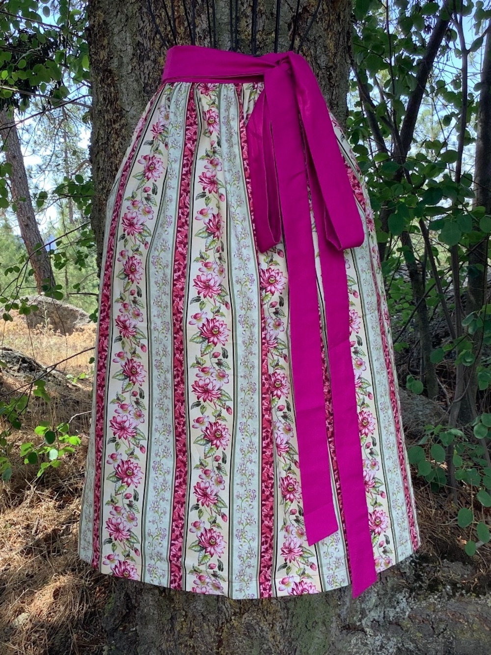 Traditional Bright Pink Floral Stripes Long Apron Oktoberfest Dirndl Apron
